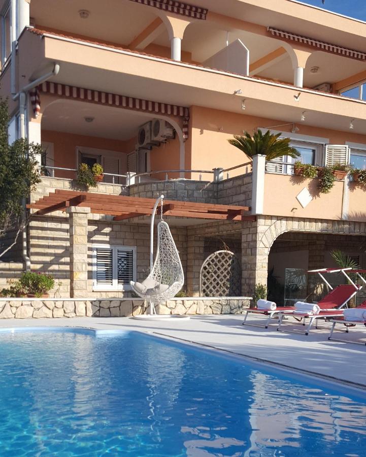 Apartments And Rooms With A Swimming Pool Novalja, Pag - 9334 Esterno foto